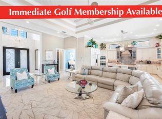 12452 Wisteria Dr, Naples, FL 34120