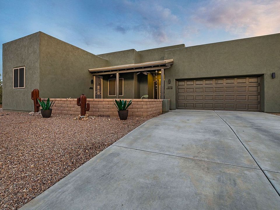 1st image of 10710 E Lunate Ln
