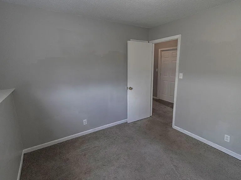 7217 N Moberly Dr — Photo 23
