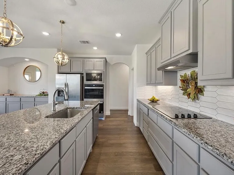 3817 Amber Rd — Photo 8