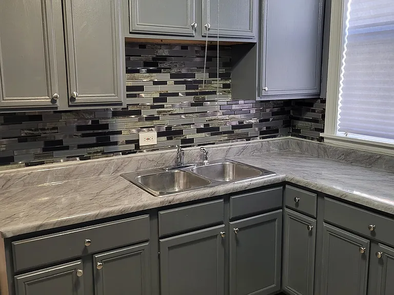 6427 S Langley Ave #2 — Photo 6