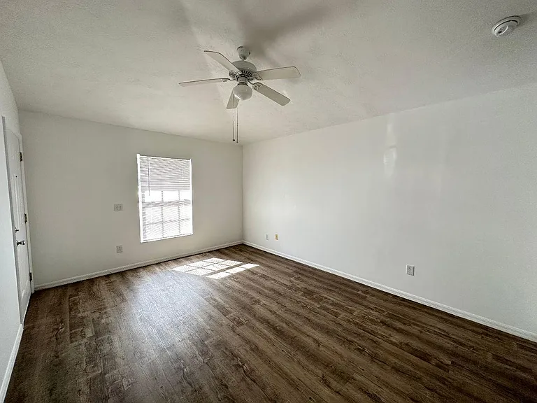 4630 SE Summerland Pl #5 — Photo 4