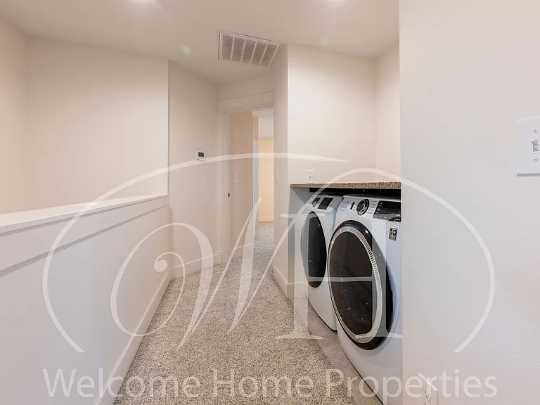 22 NE Hadley Way — Photo 30