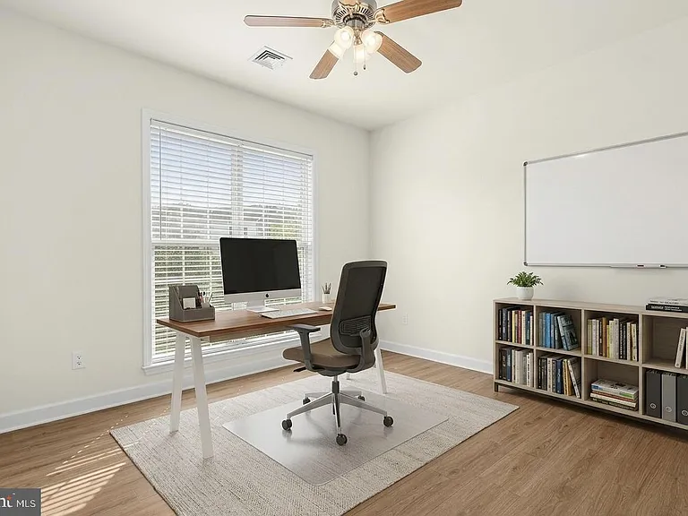 2392 Brookmoor Ln — Photo 17