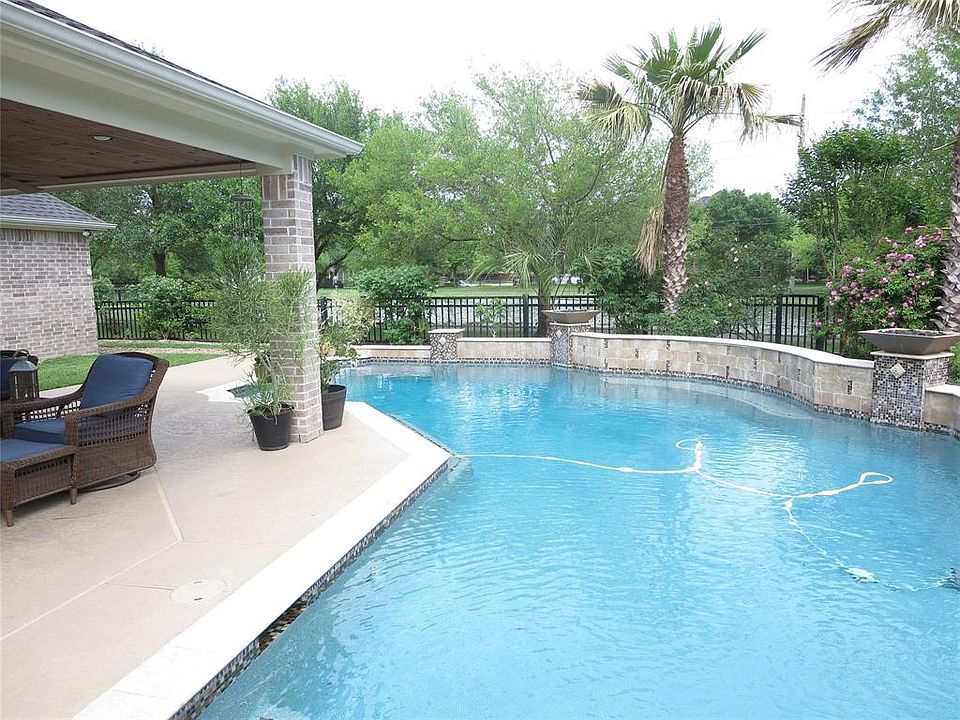 1st image of 22207 Baron Cove Ln