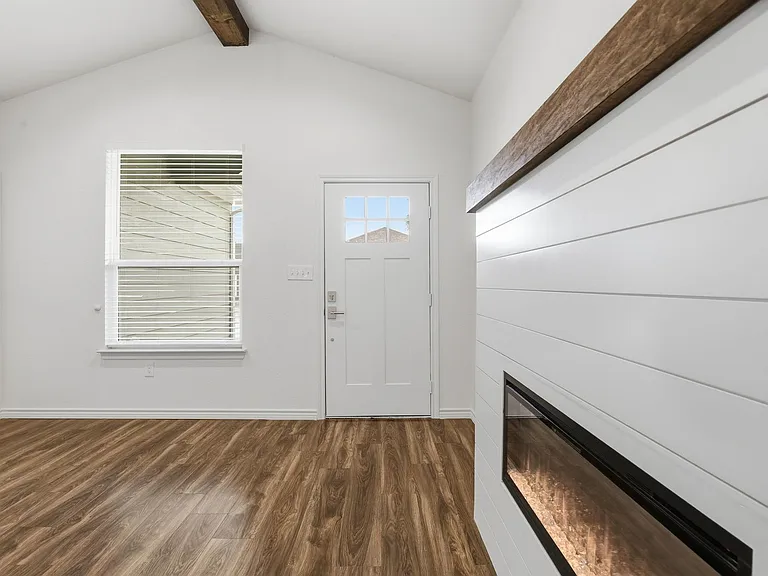 5718 Barkridge Dr — Photo 9