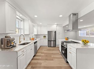 1554 Shirl Ln, Jacksonville, FL 32207