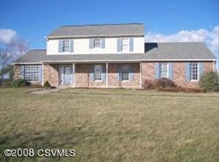 830 Red Hill Rd, Port Trevorton, PA 17864