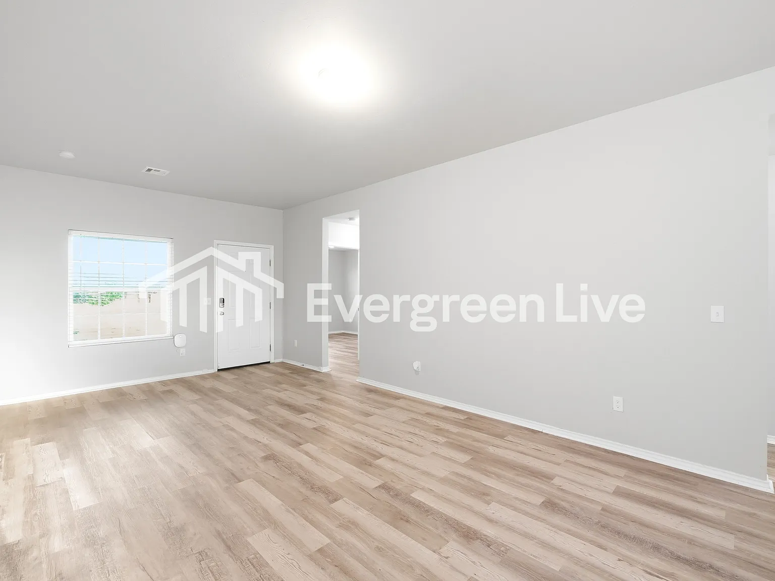 4 bed, 2.0 bath, 1710 sqft, $1,645 — Photo 4