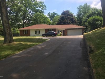 3823 Lovers Ln, Kalamazoo, MI, 49001