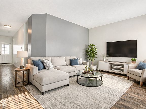 5th image of 4907 Tuscany Ln