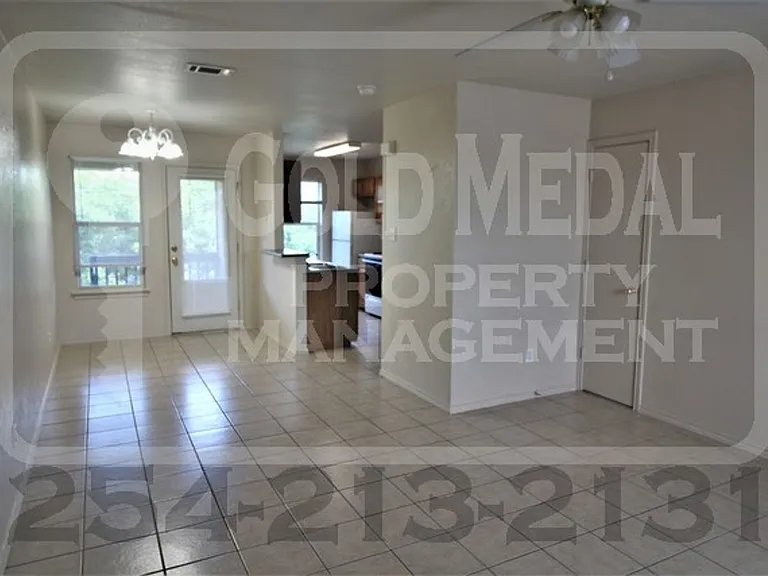 1619 Inca Dr — Photo 3