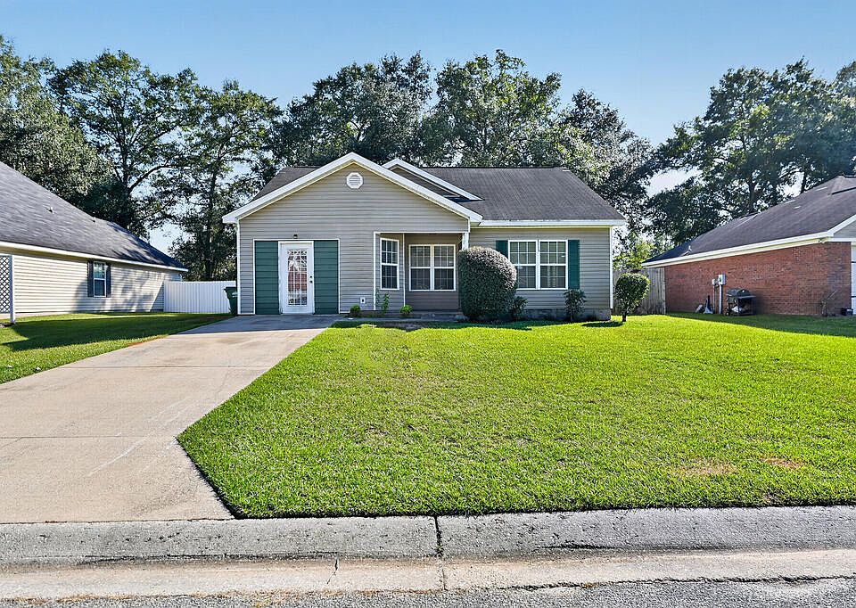 1st image of 149 Senah Dr