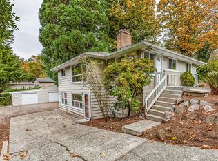 1104 SW Shorebrook Dr, Normandy Park, WA 98166