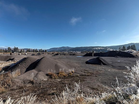 4th image of 43640 Highway 200 E