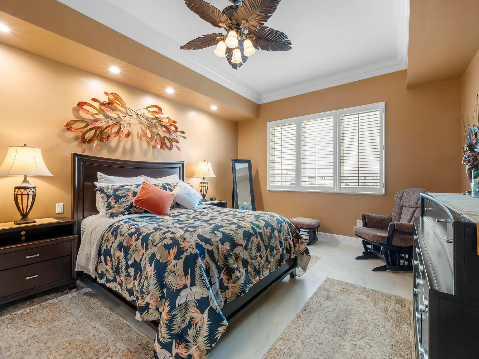 2 bed, 2.0 bath, 1989 sqft, $2,800 — Photo 4
