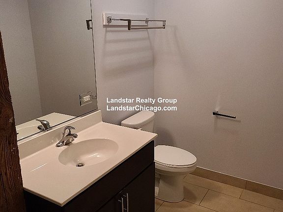 3rd image of 125 E 21st St APT 207