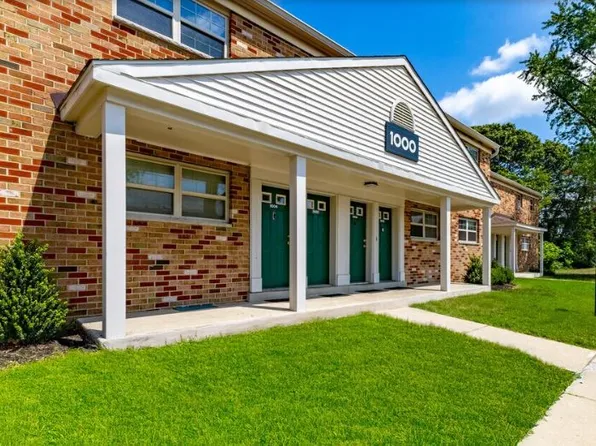 104 E Gibbsboro Rd, Clementon, NJ 08021