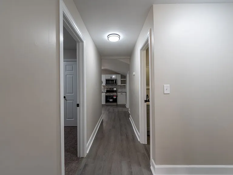 1001 S Layton Ave — Photo 5
