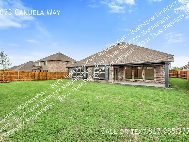 1073 Canuela Way — Photo 4