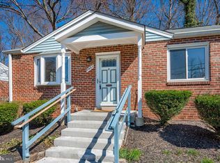 11852 Huggins Dr, Silver Spring, MD 20902