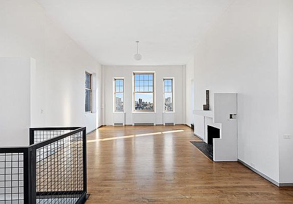 4th image of 45 Christopher St Penthouse D