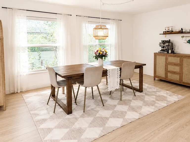 dining room, fully furnished, breville not included