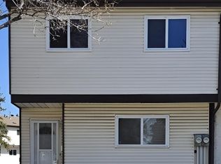1312 Lakewood Rd W, Edmonton, AB T6K3Y1