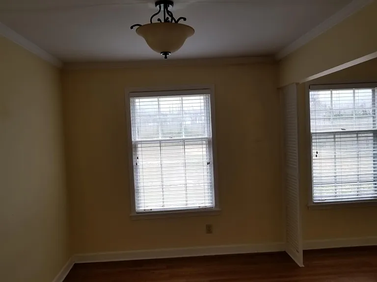5381 Laurie Ln — Photo 9