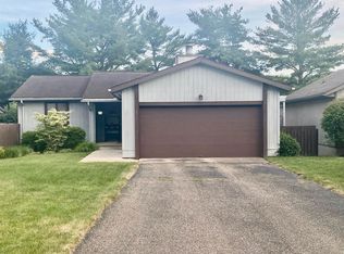 1060 Terrace Ct, Zanesville, OH 43701