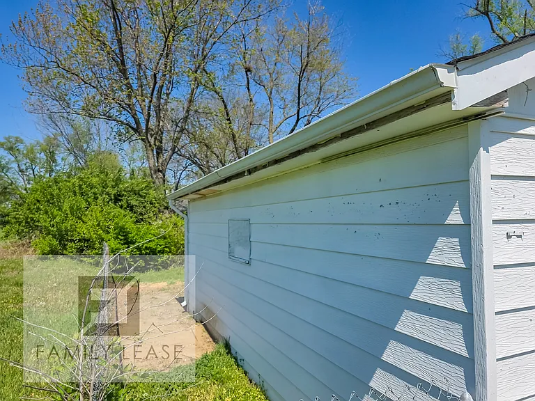 307 Melvin Dr — Photo 27