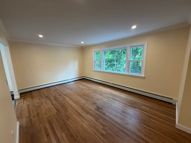 Harrison Dr — Photo 3