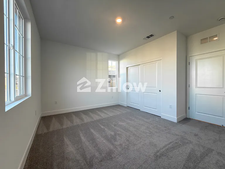 2848 Dapper St — Photo 28