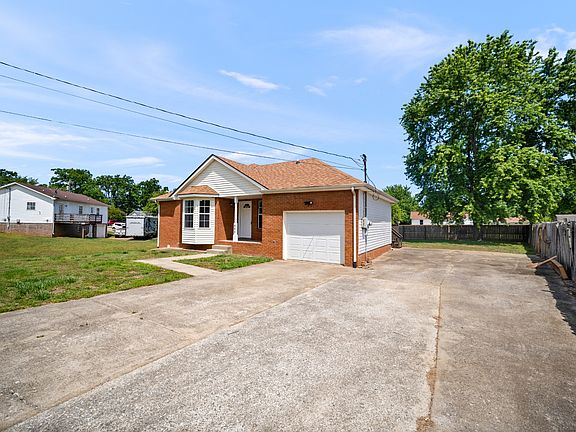 2nd image of 593 Oak Valley Dr