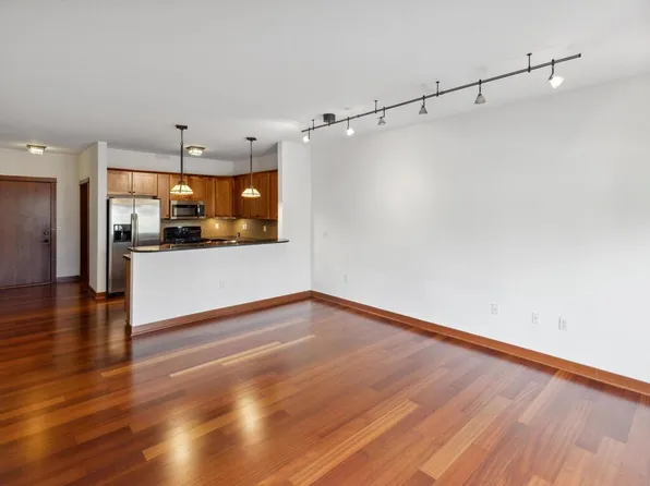 3251 Louisiana Ave S APT 124, Saint Louis Park, MN 55426