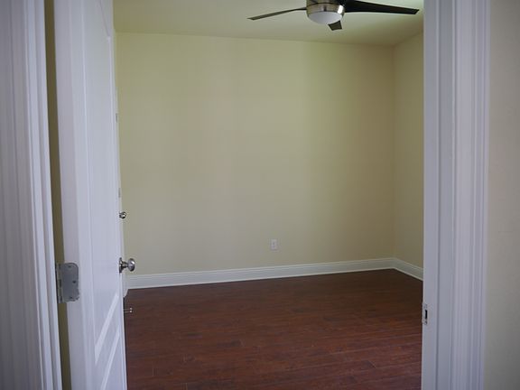 5th image of 4410 Dreux Ave