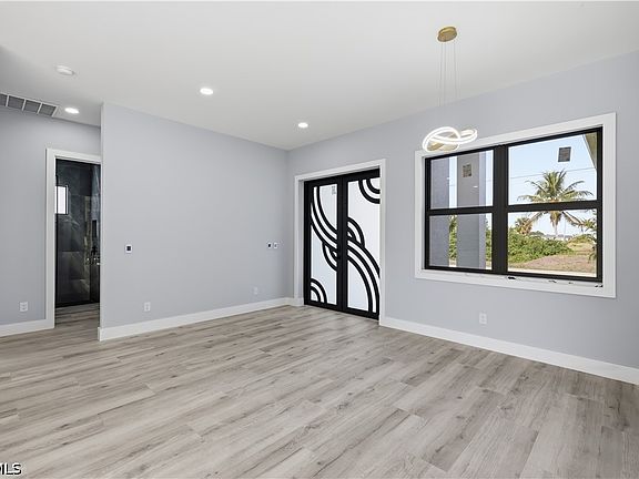 5th image of 3113 NE Juanita Place Cpe