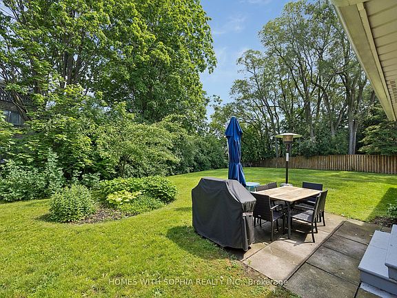 2nd image of 34 Rustywood Dr