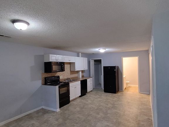 5th image of 530 Finley St #B