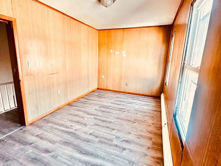 31 Jeanette St — Photo 8