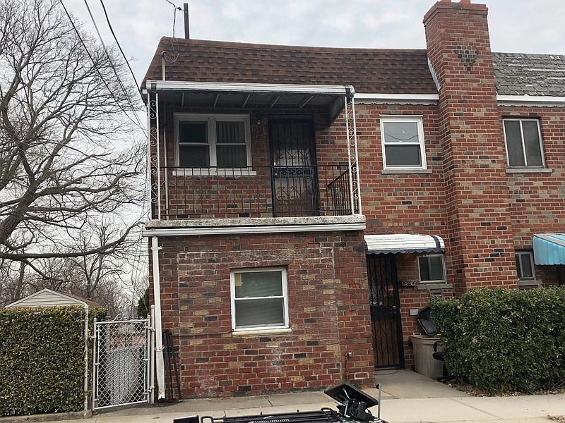 1st image of 3856 Amundson Ave