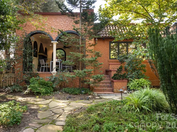 26 Sheridan Rd, Asheville, NC 28803