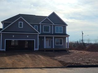 5 Peckham Farm Dr, Newington, CT 06111