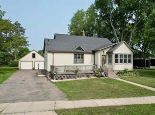 623 Grove St, Mauston, WI 53948
