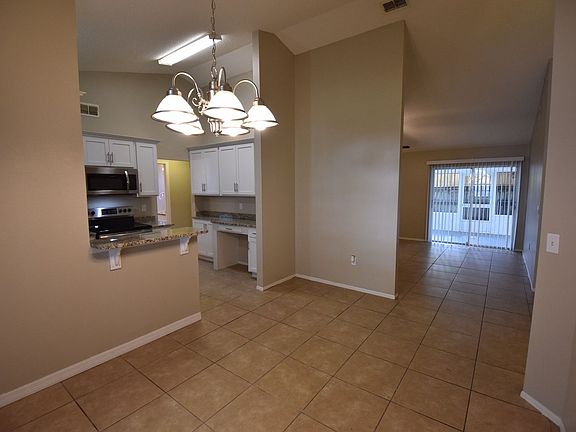 3rd image of 418 Saint Anns Dr