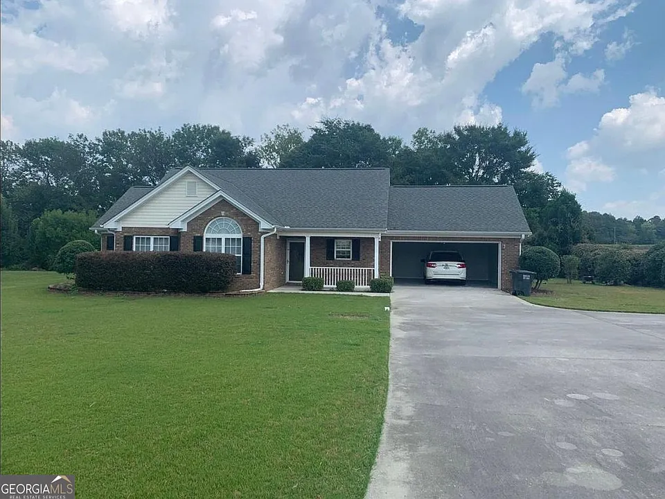 134 Brookstone Dr SW
