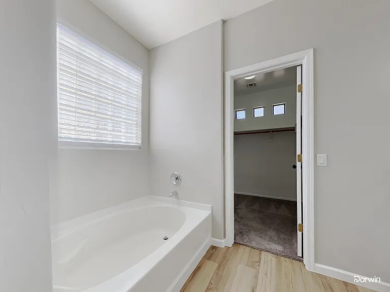 329 E Diamond Trl — Photo 8