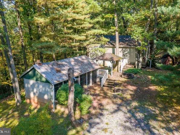 238 Fox Rd, Newmanstown, PA 17073