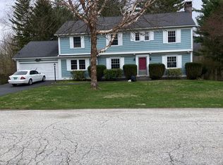 3 Margaret Ln, Bennington, VT 05201