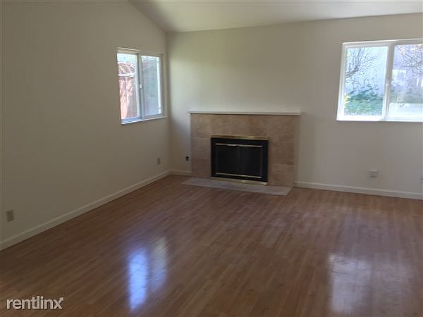 287 Edwin Way Hayward 2